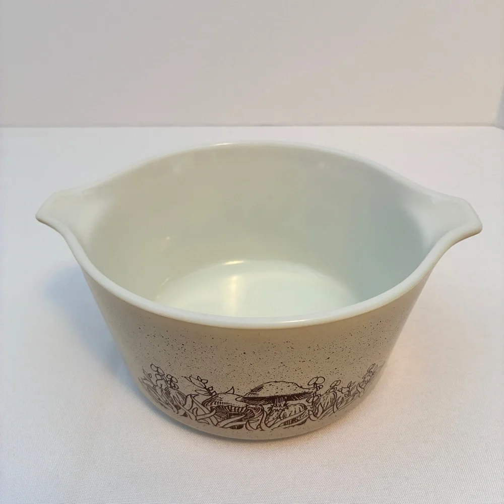 Pyrex Forest Fancies Mushroom 1L Casserole Dishes Bakeware 473.B